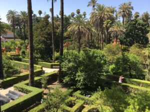 while-we-were-there-the-labyrinth-was-closed-for-gardening-but-you-can-get-lost-in-the-gardens-regardless