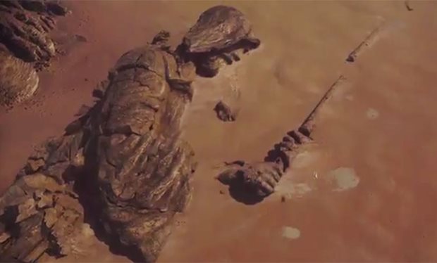 did_you_spot_the_hidden_jedi_in_the_new_rogue_one_trailer_